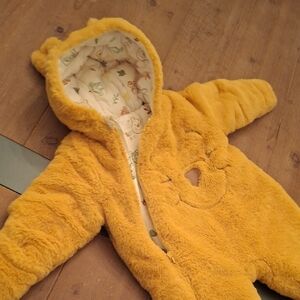 Disney Pooh Bear Plush/Furry Hooded Snugglie/Footie (Baby 3-6 Months)